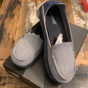 ALTRA Women's TOKALA Running Shoe Size 8 - New